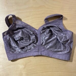 Playtex Wireless Women's Purple Lace Bra 42 DDD (MM)